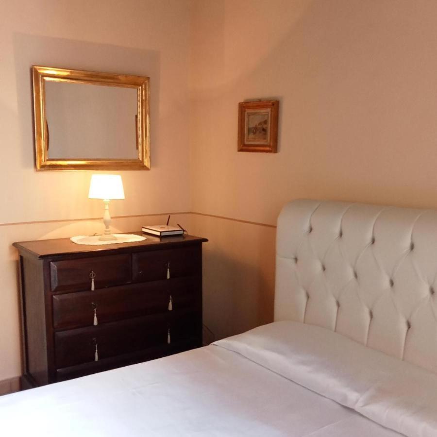 Maison Barriera - Luxury Suites - Salerno City Center 외부 사진